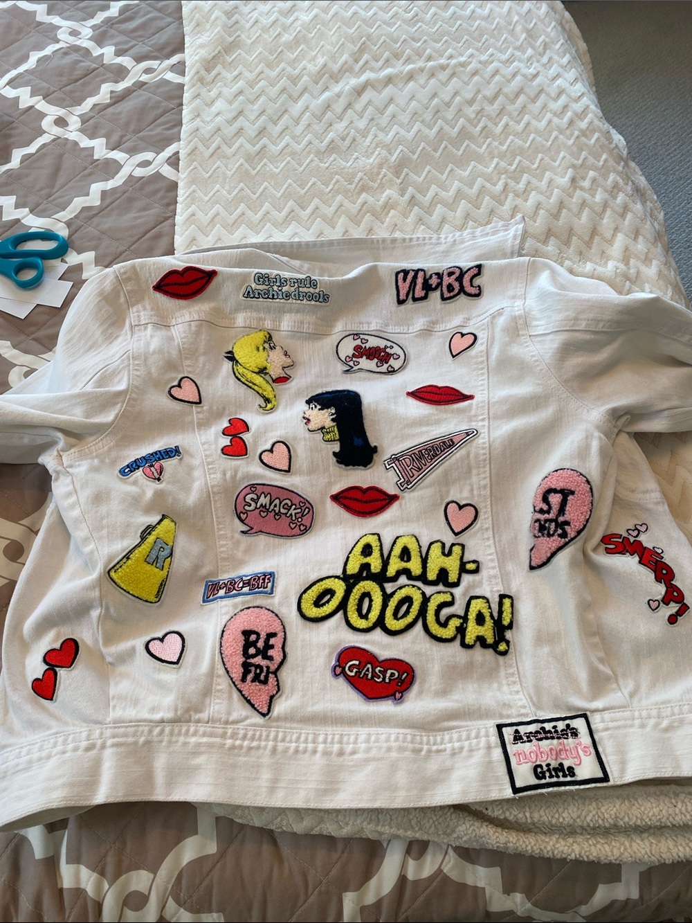 Rachel Antonoff Betty and Veronica White Denim Jacket with Colorful Comic Patc - Picture 5 of 5